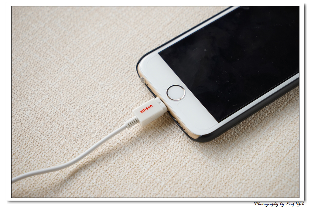 大創百貨DAISO超平價 iPhone、iPad、iPod Lightning│APPLE USB充電線(無傳輸線功能) 、iPhone6、i6plus、iPad Air、iOS 8.1.3可用 @葉影瓶像
