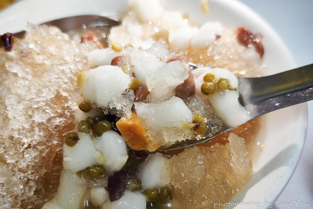 員林美食│番薯市八寶圓仔冰│員林小確幸，中台灣傳統八寶圓仔冰、燒麻糬的懷舊甜蜜之旅！員林冰品、員林八寶冰 @葉影瓶像