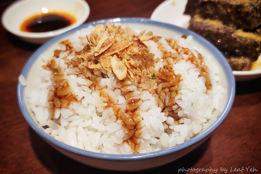 蘭芳麵食館,蘭芳麵食館菜單,蘭芳菜單,朱崙街美食,遼寧夜市美食,遼寧夜市花椒麵,遼寧夜市必吃,台北花椒麵,蘭芳花椒辣油,遼寧街美食