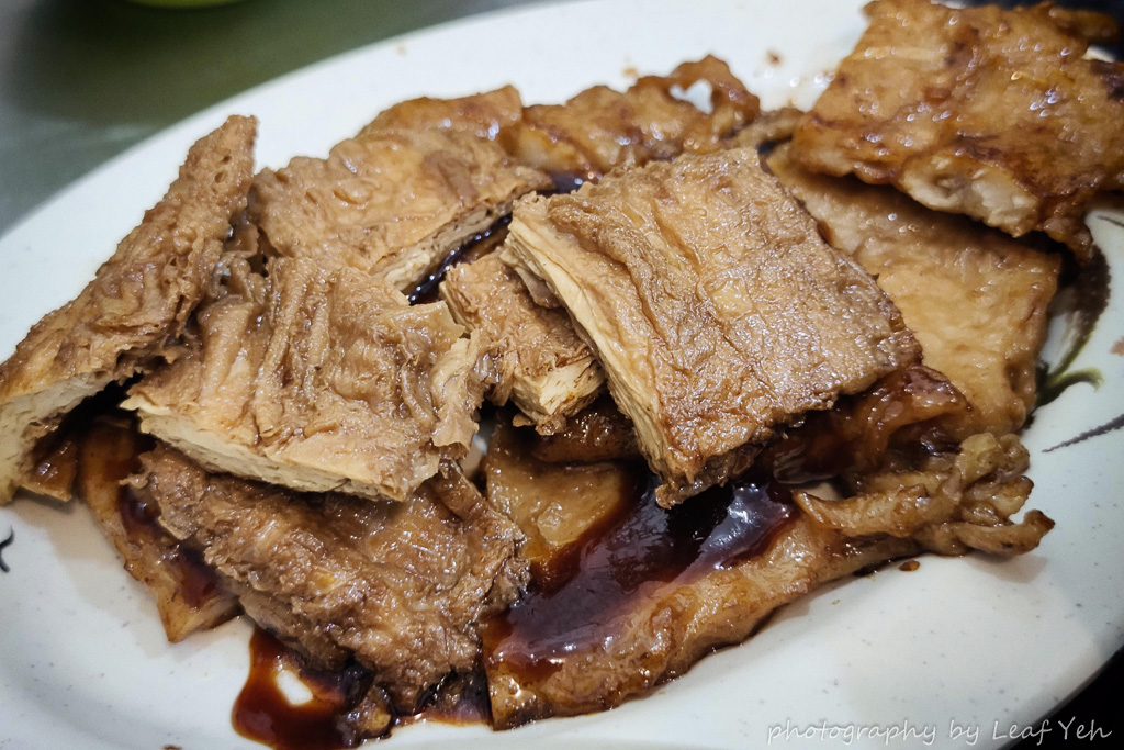 台北豬腳飯│鄭記豬腳飯│老抽配陳滷,孕育出迷人的黑金豬腳飯、東坡肉飯! 北門站美食、北門豬腳飯 台北豬腳飯│鄭記豬腳飯│老抽配陳滷,孕育出迷人的黑金豬腳飯、東坡肉飯! 北門站美食、北門豬腳飯