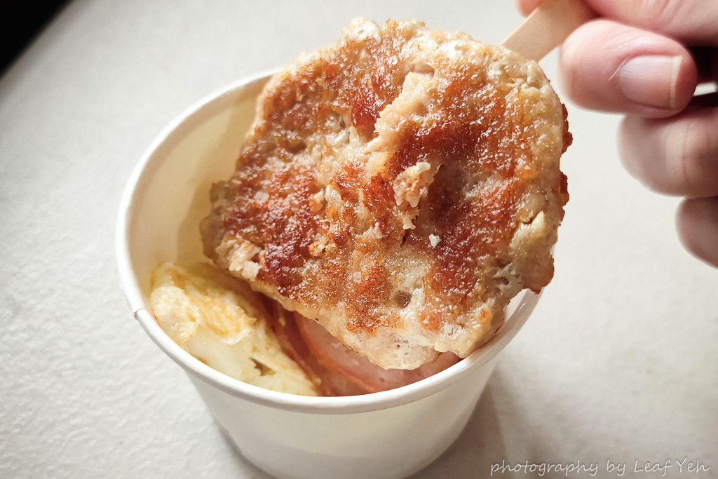 新店排骨吐司│家有璽事排骨吐司│酥炸排骨霸氣外露，新店最強排骨吐司！ 新店美食、新店早餐