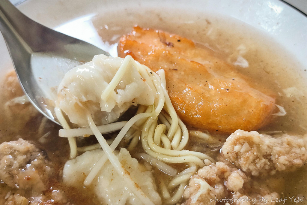 七堵雞塊麵,七堵雞塊麵菜單,七堵美食,七堵車站美食,七堵火車站美食,七堵晚餐,七堵小吃,基隆美食,基隆雞塊麵,基隆小吃,七堵東新街美食 七堵雞塊麵,七堵雞塊麵菜單,七堵美食,七堵車站美食,七堵火車站美食,七堵晚餐,七堵小吃,基隆美食,基隆雞塊麵,基隆小吃,七堵東新街美食