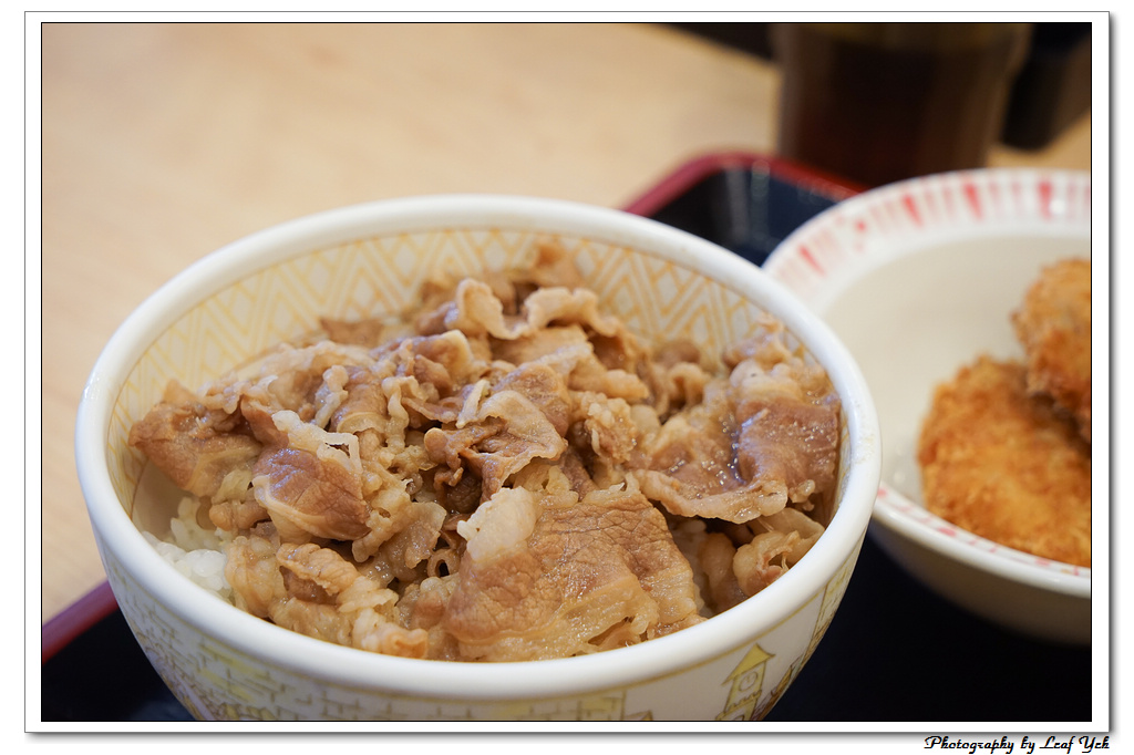 【台北】すき家 Sukiya │牛丼 、食其家、喜歡家牛丼、近捷運古亭站 @葉影瓶像